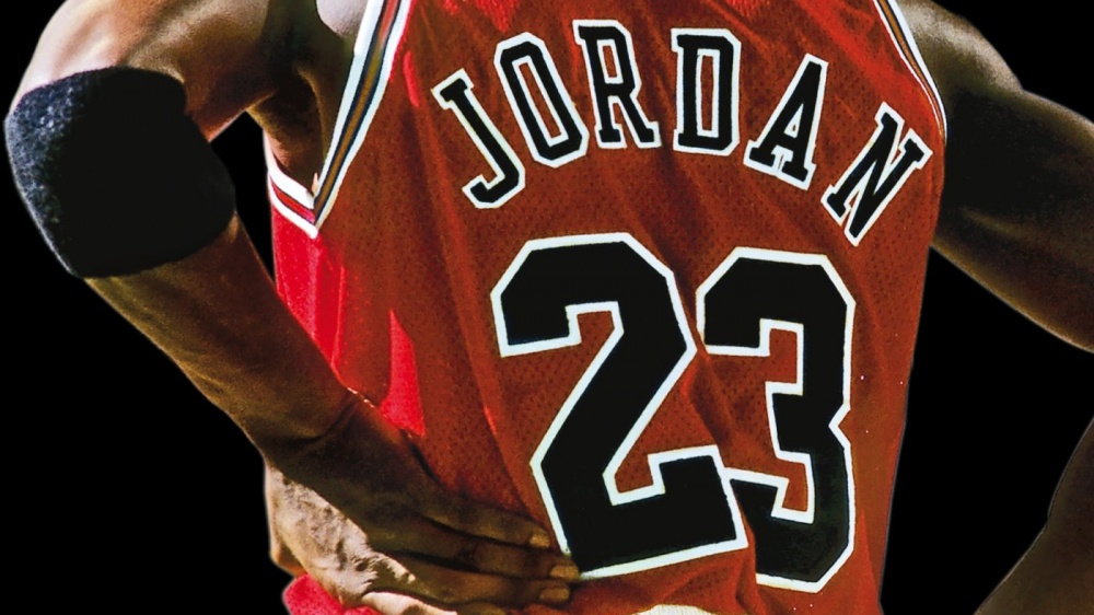 L'ultima maglia di Michael Jordan venduta all'asta per oltre 10 milioni di dollari