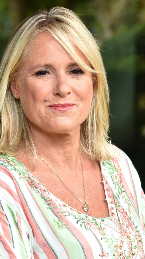 L'ultima puntata di "Chi l'ha visto?" per Federica Sciarelli, l'emozione in diretta