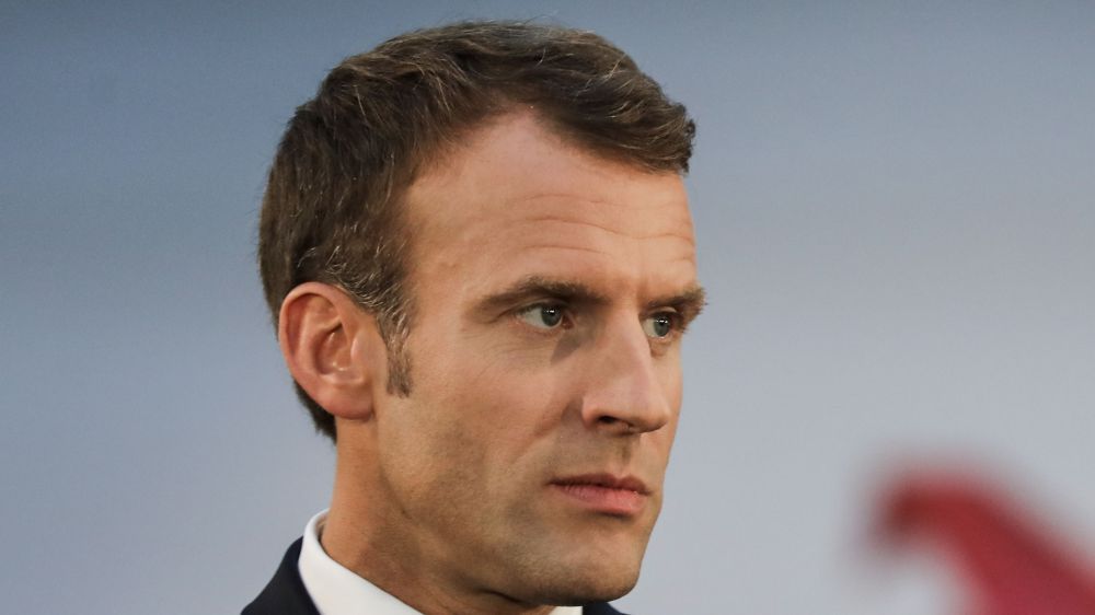 La Francia in piazza contro la riforma delle pensioni speciali voluta da Macron