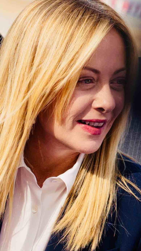 La missione nei Paesi del Golfo ha l’obiettivo di garantire all’Italia gli approvvigionamenti energetici, così Giorgia Meloni sulla visita lampo  di due giorni