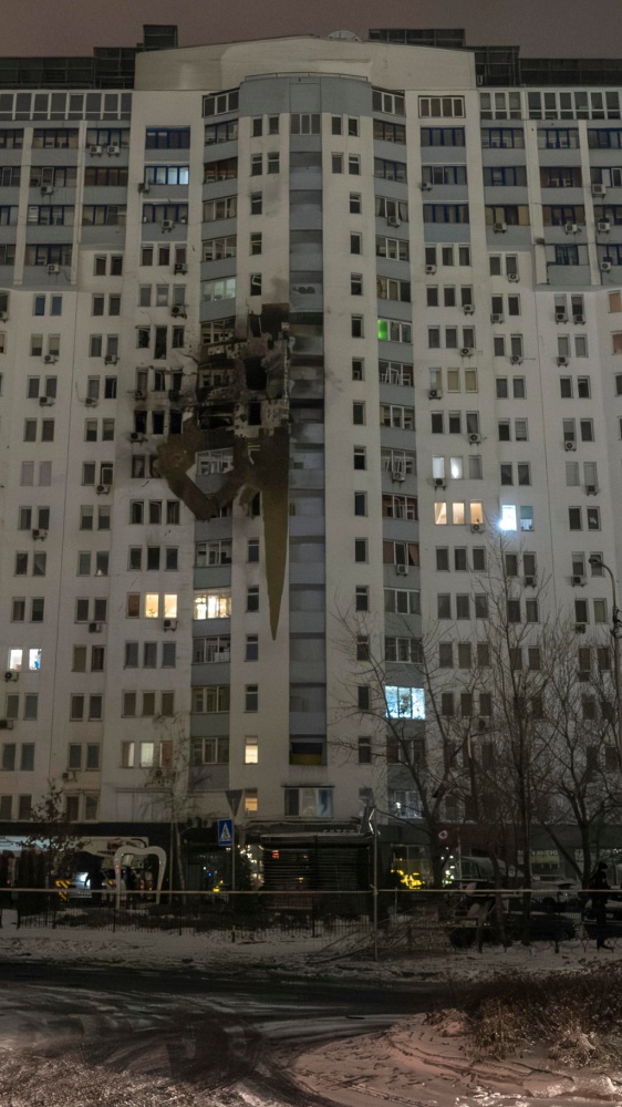 La Russia ha colpito nella notte Kiev e Leopoli,usato anche un missile ipersonico, Europa in tensione