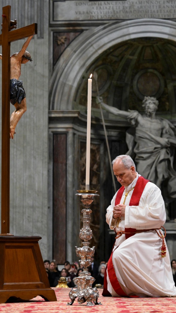 La Veglia di Pasqua di Papa Leone, le guerre e i rancori non ci possono paralizzare