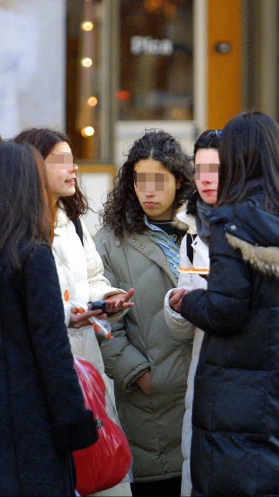 L’indagine Eumetra riporta dati allarmanti: le ragazze tra i 16 e i 25 anni non si sentono al sicuro