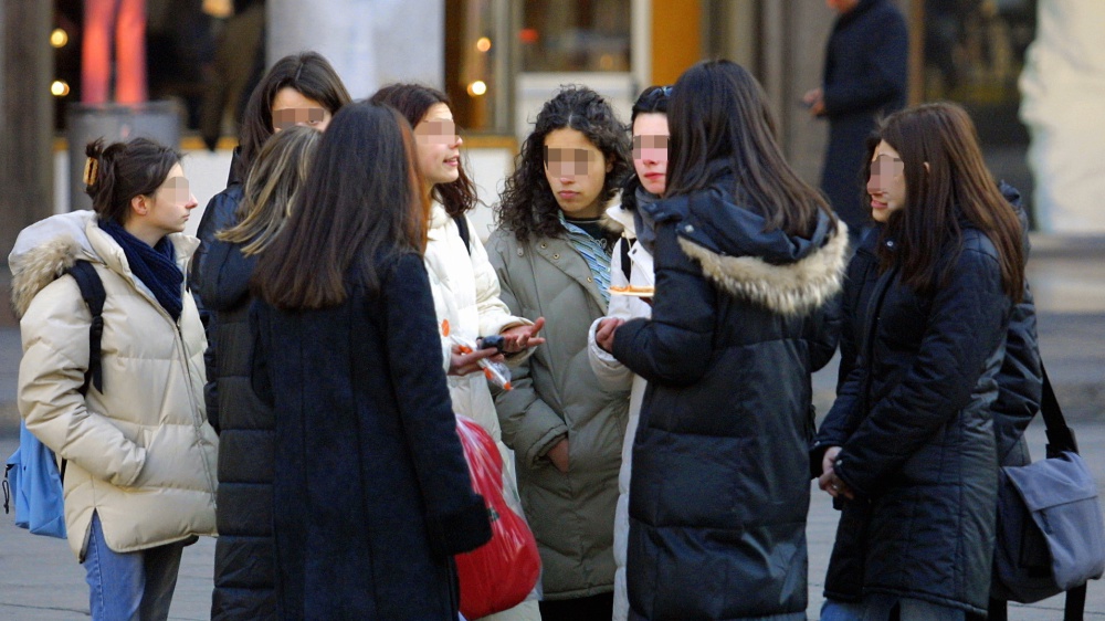 L’indagine Eumetra riporta dati allarmanti: le ragazze tra i 16 e i 25 anni non si sentono al sicuro