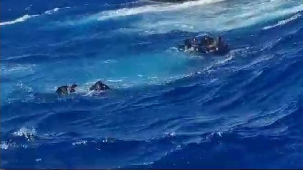 Lampedusa: tratti in salvo 34 migranti bloccati ai piedi di una scogliera
