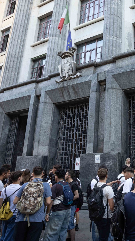 Lavoro e studio, per i giovani conta di più lo stipendio: il sondaggio di Elis tra oltre 1.300 studenti