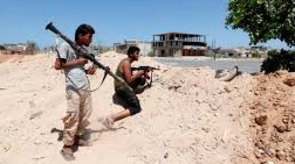 Libia nel caos, le milizie della Brigata Al Samoud circondano il palazzo del governo, elezioni a rischio