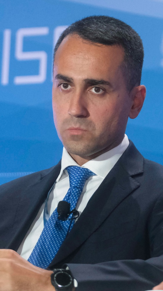 Luigi Di Maio a RTL 102.5: “Per evitare un Iran con la bomba nucleare serve un accordo diplomatico. Meloni premiata da stabilità”