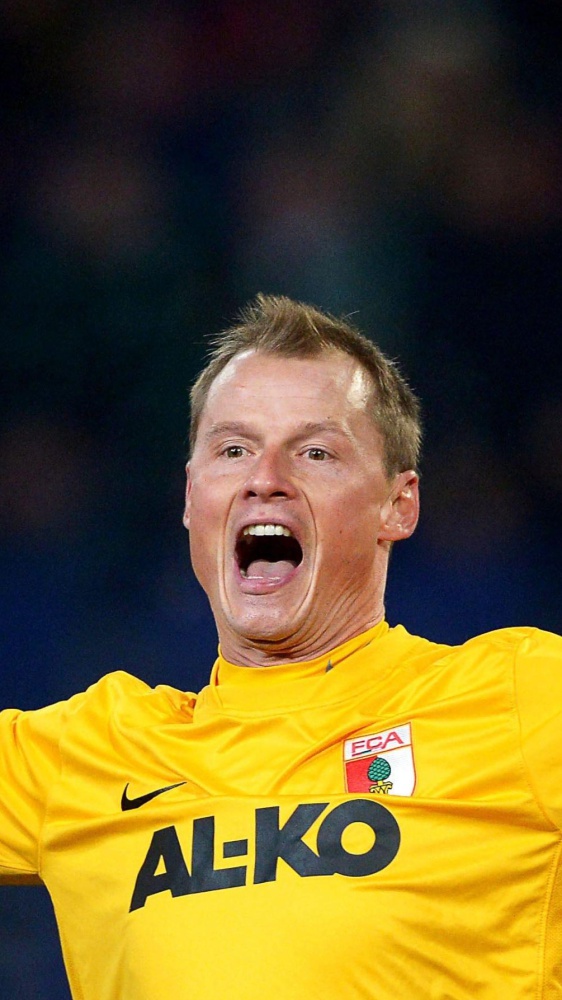 Lutto nel mondo del calcio, è morto Alexander Manninger, aveva 48 anni