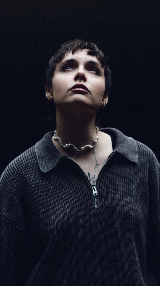 Madame a RTL 102.5: “Il disincanto è il manifesto generale del disco e in ogni traccia si ritrova questa componente in un determinato tema”