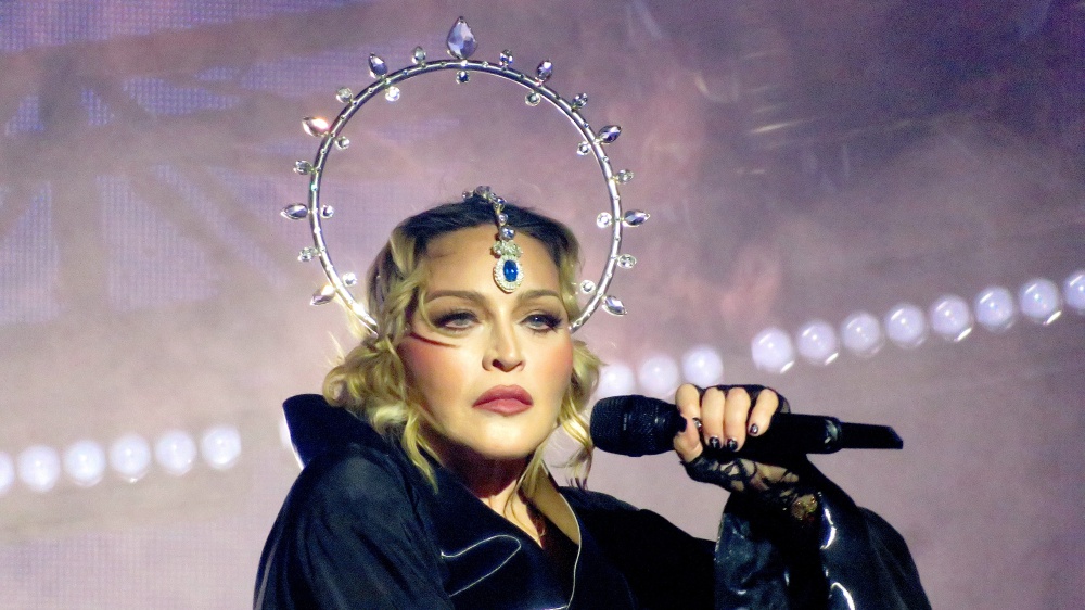 Madonna parla per la prima volta dell’infezione batterica dello scorso anno: “Ho detto no alla chiamata di Dio”