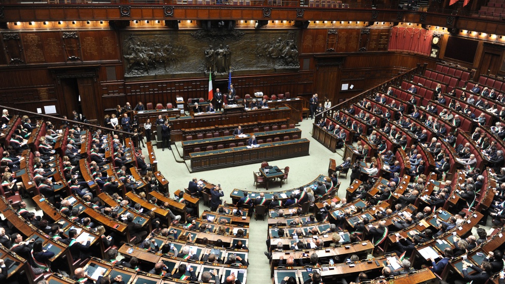 Manovra al rush finale, le opposizioni incalzano il ministro dell'Economia Giorgetti sul Mes