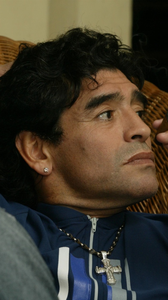 Maradona avrebbe compiuto oggi 64 anni, passi in avanti nei processi che stabiliranno la verità sul suo decesso