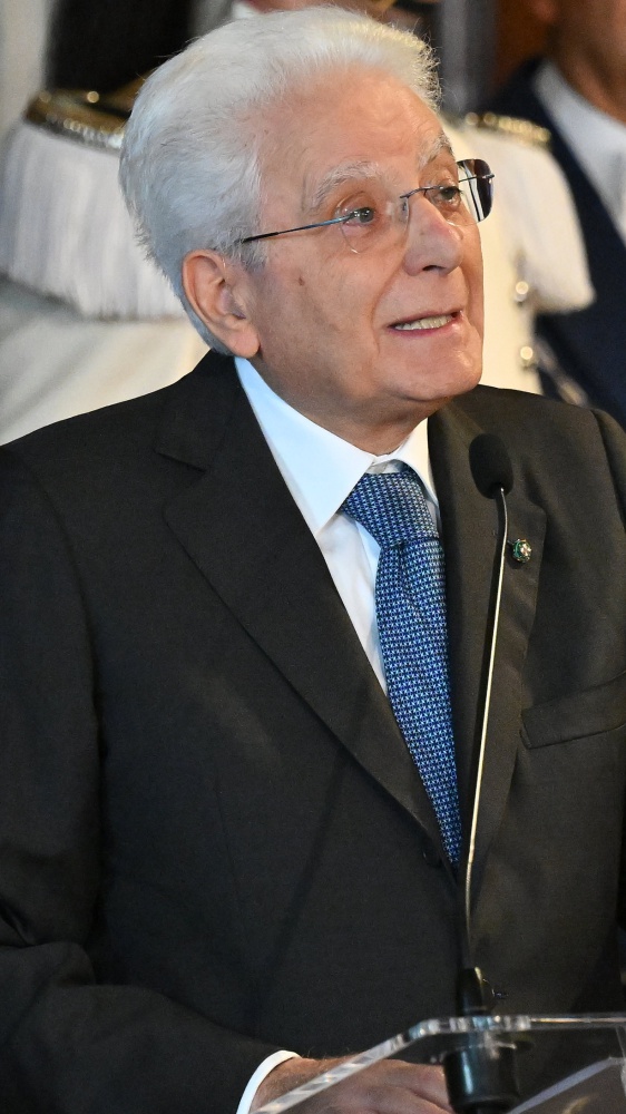 Carceri, tra sovraffollamento "insostenibile", carenza di organico e suicidi. Le parole del Presidente Mattarella