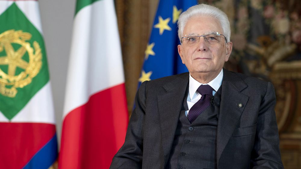 Mattarella, l'Ue solidarizzi e non ostacoli l'Italia