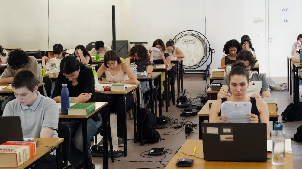 Maturità 2024. Prima giornata: le 7 tracce ministeriali per l'elaborato di italiano