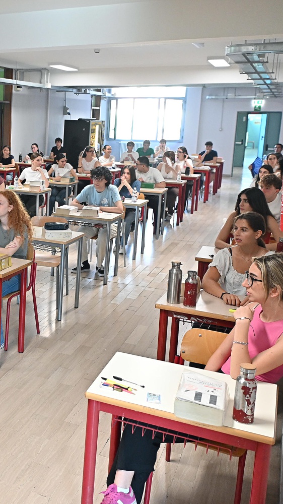 Maturità, seconda prova. Quintiliano al Classico, negli 8 quesiti dello Scientifico anche la pallavolo e il Lago di Bracciano