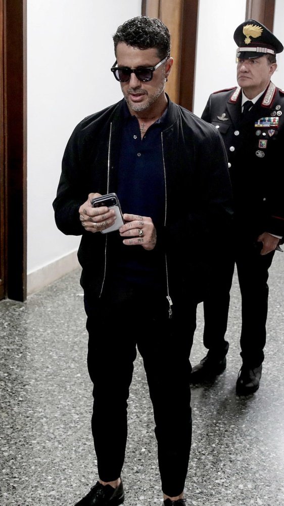 Mediaset:denunciato Fabrizio Corona per diffamazione e minacce nei confronti dell'azienda e di suoi conduttori