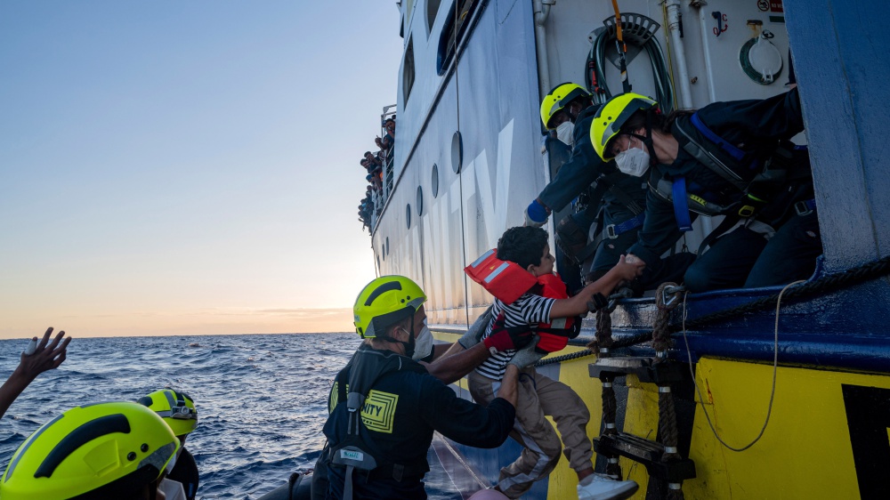 Migranti: su nave  Humanity 1 è braccio di ferro tra Italia e Germania, Ue salvare vite obbligo morale e legale