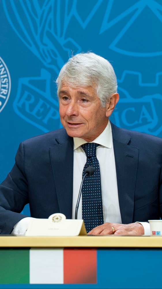 Milano-Cortina, Andrea Abodi a RTL 102.5: “Quattro medaglie per ogni medagliato. Su Ghali polemica chiusa, quel palco non è un concerto”