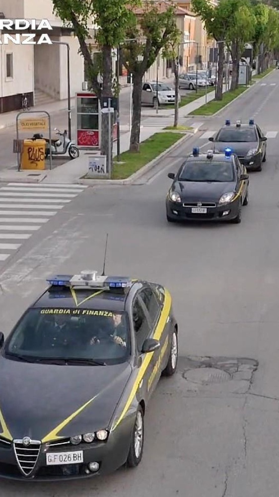 Milano: scoperta una organizzazione che gestiva un giro di escort per clienti facoltosi, ci sono molti calciatori