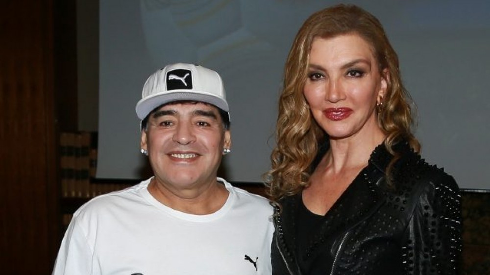 Milly Carlucci ricorda Maradona, “Sapeva chi sarebbe stato il suo erede in campo”