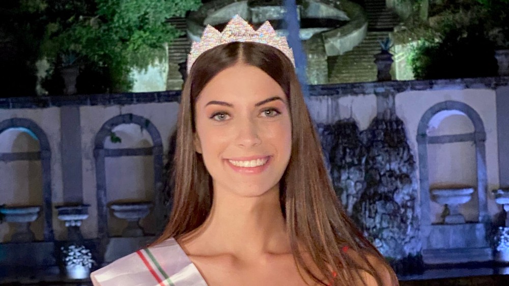 Miss Italia 2020 è Martina Sambucini, riporta la corona a Roma dopo 27 anni