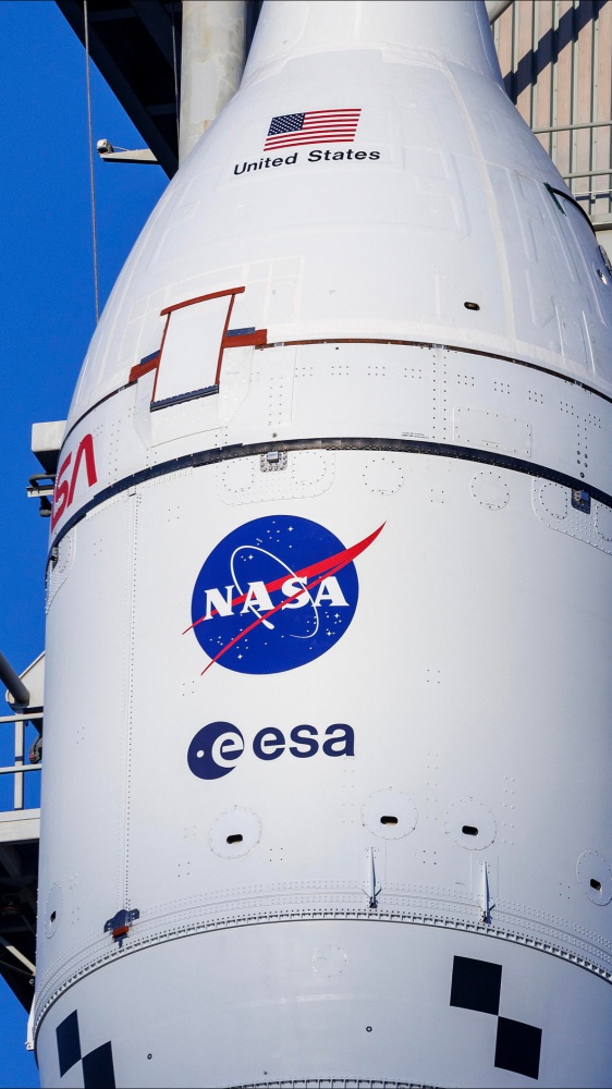 Missione Artemis II, record oltre la Luna e rientro verso la Terra dopo impresa storica