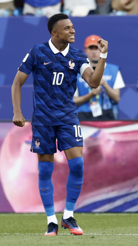 Mondiali 2026, la Francia a fatica supera il Paraguay e vola ai quarti