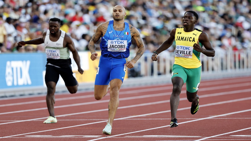 Mondiali di atletica, Marce Jacobs fatica ma si qualifica per la semifinale dei 100 metri maschili