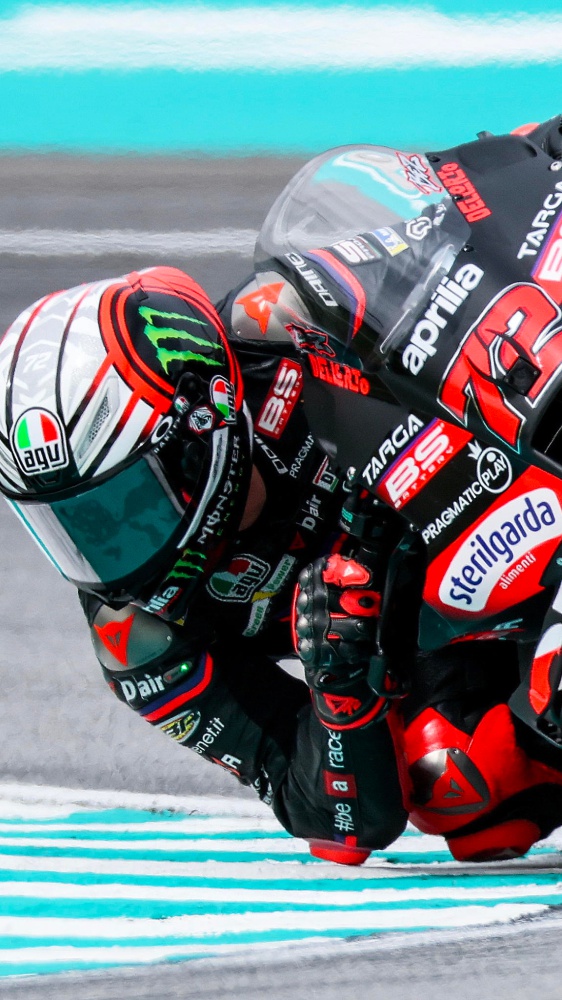 MotoGP, Bezzecchi domina a Portimão, Bagnaia ancora a terra: il Mondiale si chiuderà a Valencia