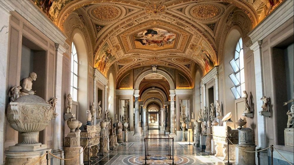 Musei Vaticani, cede intonaco soffitto, sotto choc la superstite