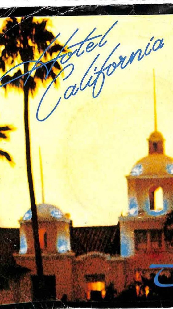 Musica, oggi 44 anni fa usciva “Hotel California”, quinto album in studio della band californiana Eagles