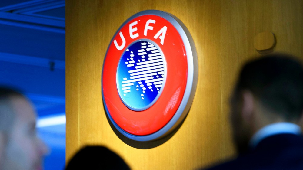 Nasce la Super League di calcio, dodici i club fondatori, ma l’UEFA è contraria, pronta a prendere provvedimenti