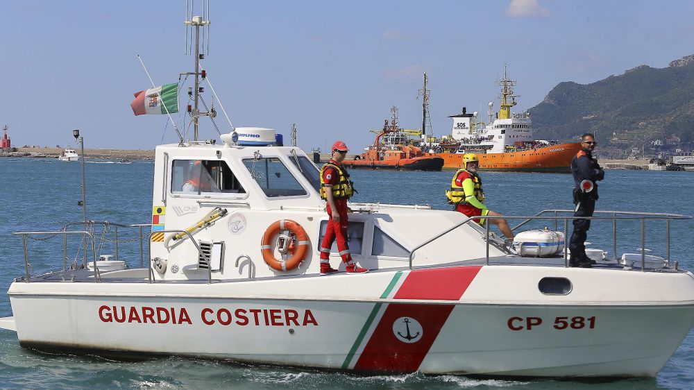 Naufragio migranti, recuperati sette cadaveri a Lampedusa