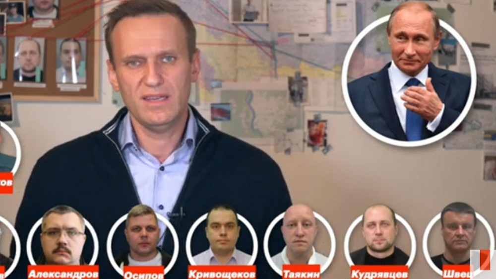 Navalny avrebbe  tratto in inganno un agente russo per ricostruire la sua vicenda, il veleno era  nelle mutande