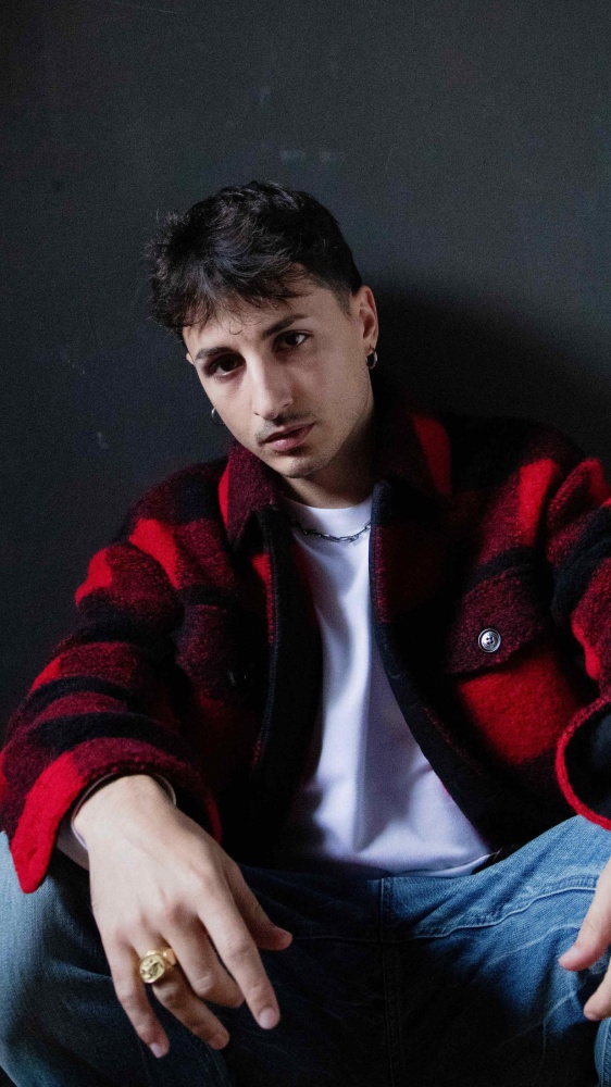 Nayt a Sanremo 2026 con “Prima che”: il testo e il significato del brano in gara al Festival