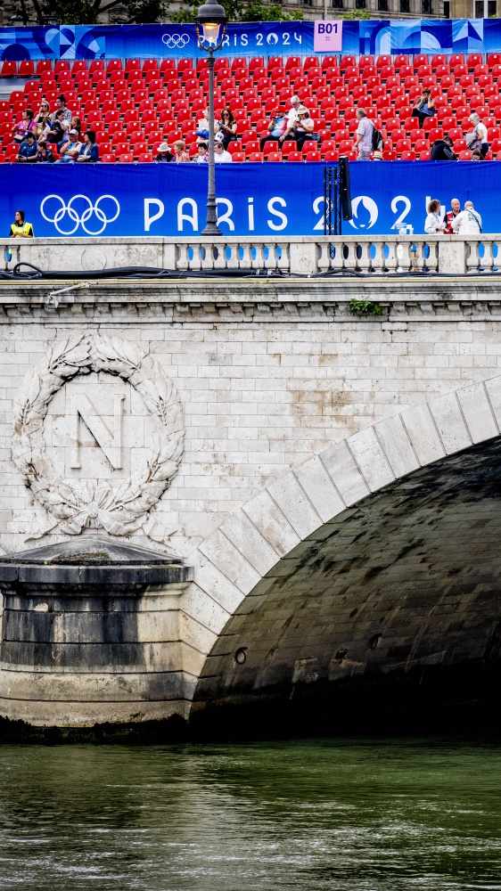 Nel giorno dell'inizio delle Olimpiadi sabotate le linee dell'Alta Velocità di Parigi, caos e cancellazioni di treni