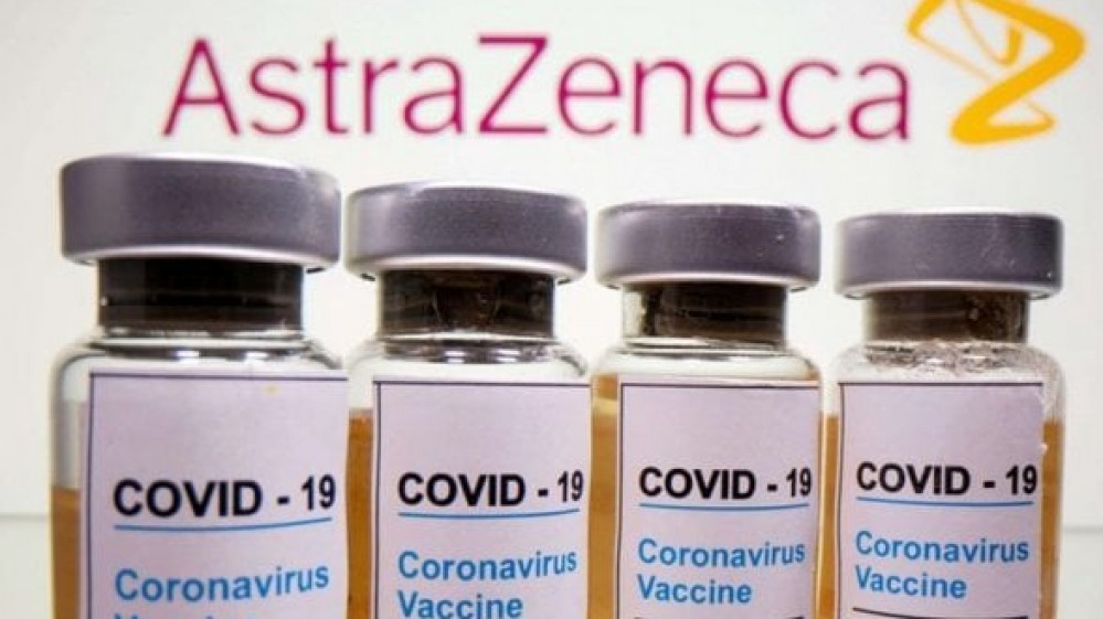 Vaccini, stop a un lotto di AstraZeneca per quattro  morti sospette, Agenzia del Farmaco e Iss lo promuovono