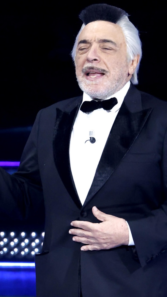 Nino Frassica al Festival di Sanremo? L'indiscrezione che porta il comico verso il bis (anzi tris) sul palco dell'Ariston