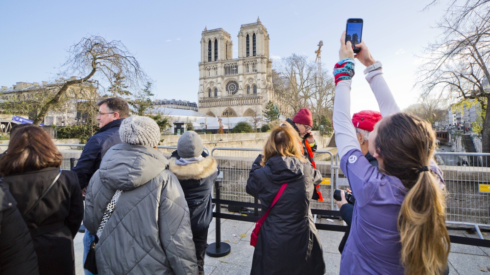 Notre-Dame, attesa per la riapertura dopo il restauro record. Tra ritrovata bellezza e misure di sicurezza