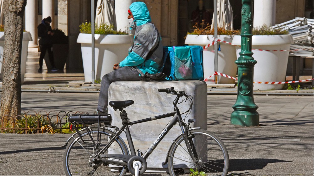 Oggi è il No delivery day, lo sciopero dei rider in tutta Italia per chiedere un contratto nazionale e più tutele