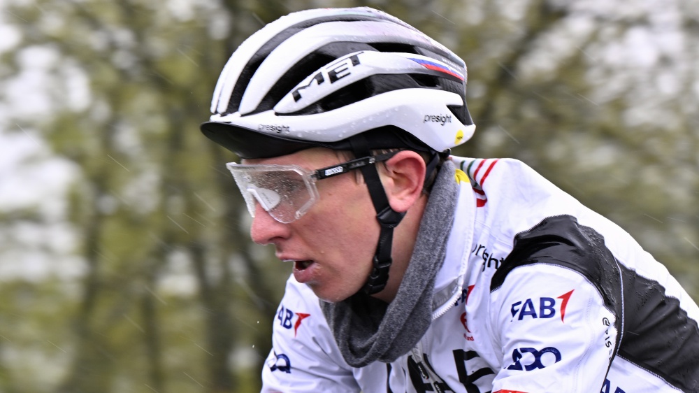 Oggi, domenica 21 aprile si corre la Liegi-Bastogne-Liegi di ciclismo, è duello Van der Poel-Pogacar