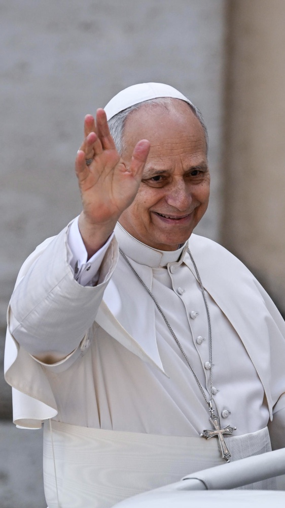 Papa Leone: "Aiutiamo i giovani ad essere attratti dal matrimonio". Il Santo padre convoca un summit con i vescovi ad ottobre