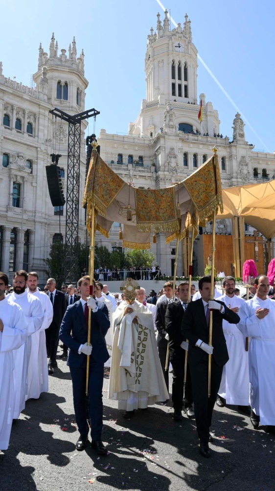 Papa Leone alla Messa del Corpus Domini, ritornare alle radici della Fede