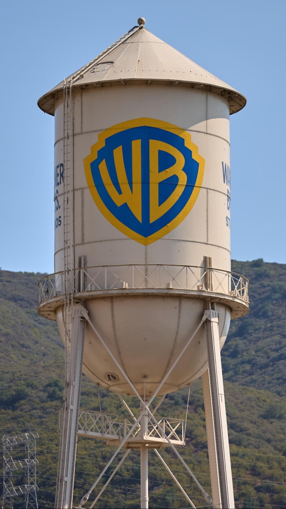 Paramount porta Warner Bros davanti ai giudici e mette nel mirino Netflix. Ecco cosa sta succedendo