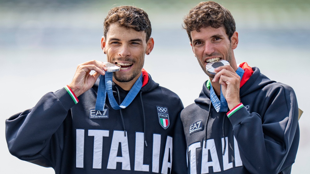 Parigi 2024, Gabriel Soares e Stefano Oppo conquistano la medaglia d'argento nel canottaggio