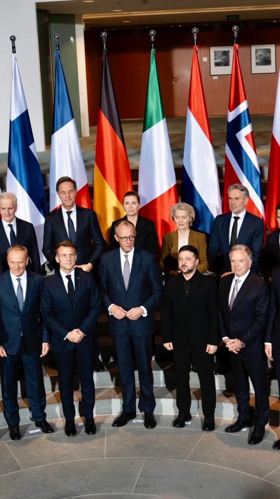 Passi avanti a Berlino verso un accordo sull'Ucraina. Trump: "Mai così vicini alla fine della guerra"