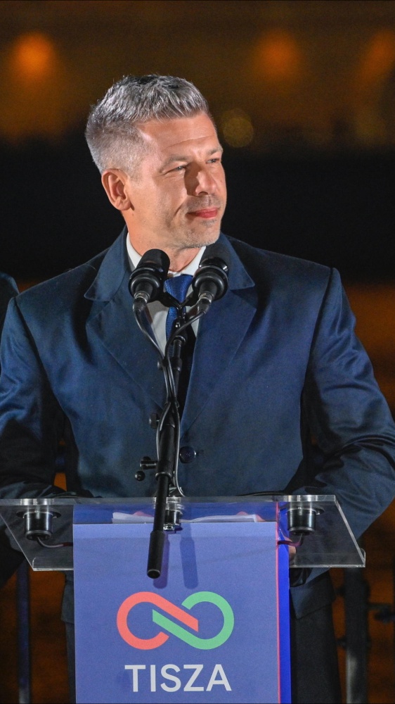 Pèter Magyar: l'ascesa in  sordina e la vittoria eclatante alle elezioni ungheresi. L'Europa tira un sospiro di sollievo