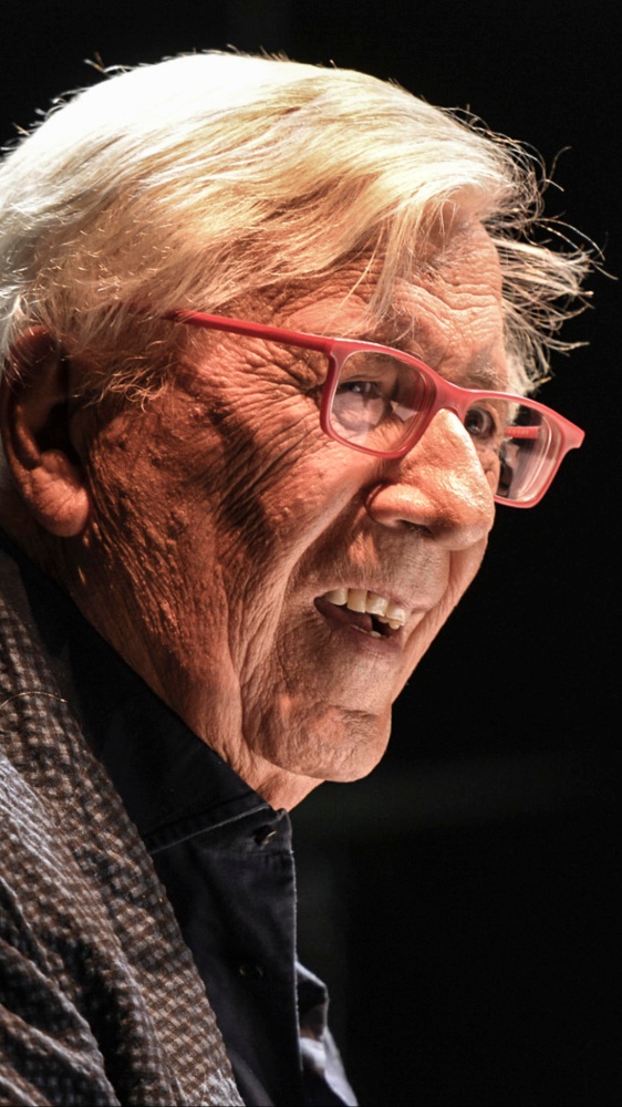 L'addio a Peppino di Capri. Il cantautore è morto a 86 anni